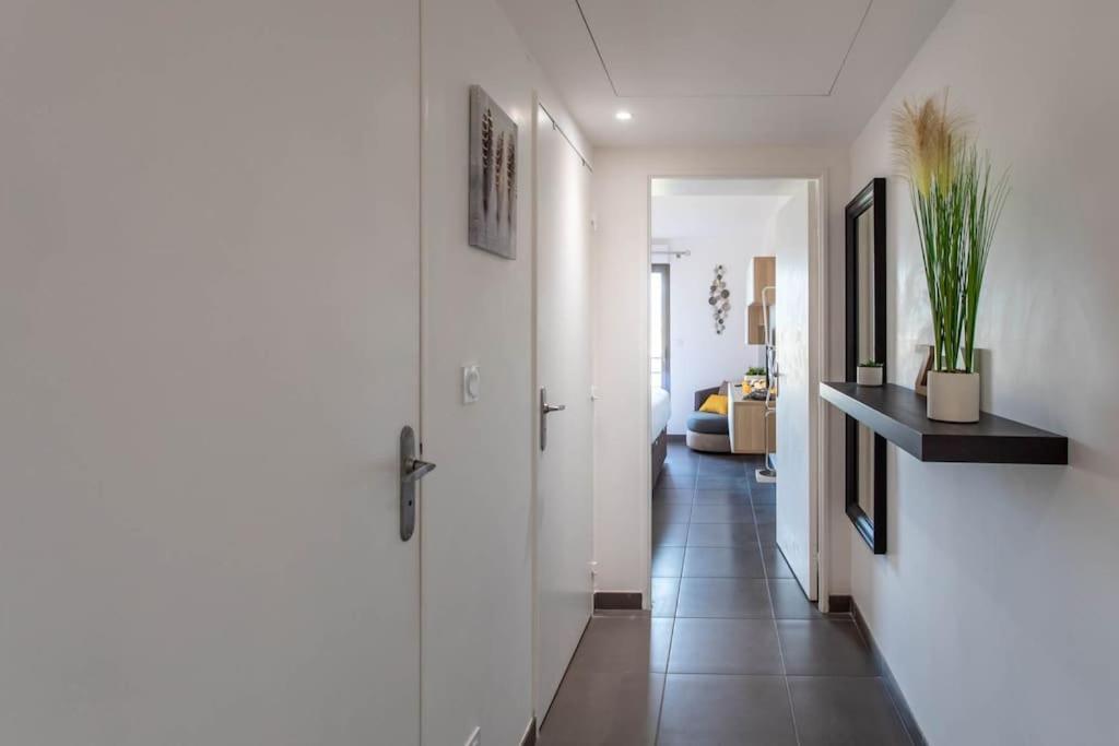 昂蒂布A7- 2 Bdr Sea & Mountain View - Ac, Parking, Pool & Terrace公寓 外观 照片